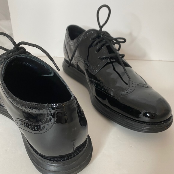 COLE HAAN Lunargrand Black Patent Wing Tip Oxford - Picture 3 of 8